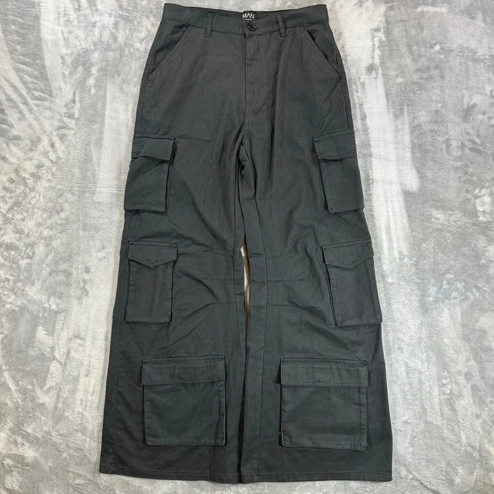 New BoohooMAN Extreme Baggy Wide Leg Cargo Pants Mens 32 Charcoal Gray Pants